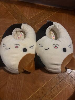 🌈4/$25🌈 Kids Plush Calico Cat Slippers - Cream & Brown